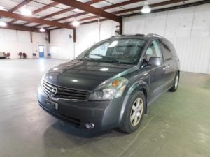 Minivan at Goodwill Auto Auction